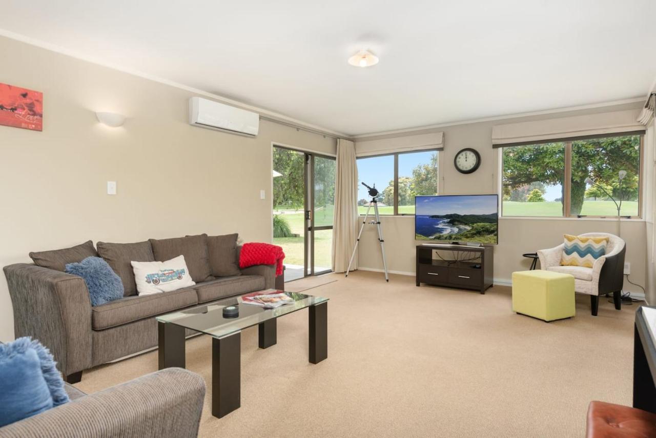 Golfers Delight In Quiet Cul De Sac Villa Mount Maunganui Kültér fotó