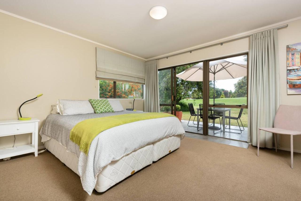 Golfers Delight In Quiet Cul De Sac Villa Mount Maunganui Kültér fotó